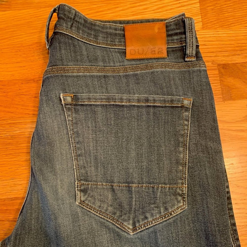 DUER PERFORMANCE DENIM RELAXED JEANS - Super Stretch